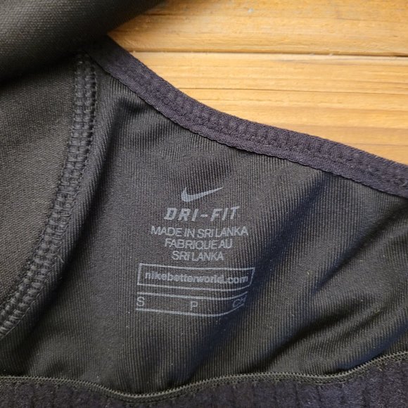 Nike Sports Bra- Small - Picture 3 of 3